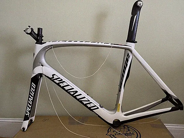Specialized Venge Pro FACT 10r Carbon Aero Road Bike Frame Set 2011 Fork & Aero